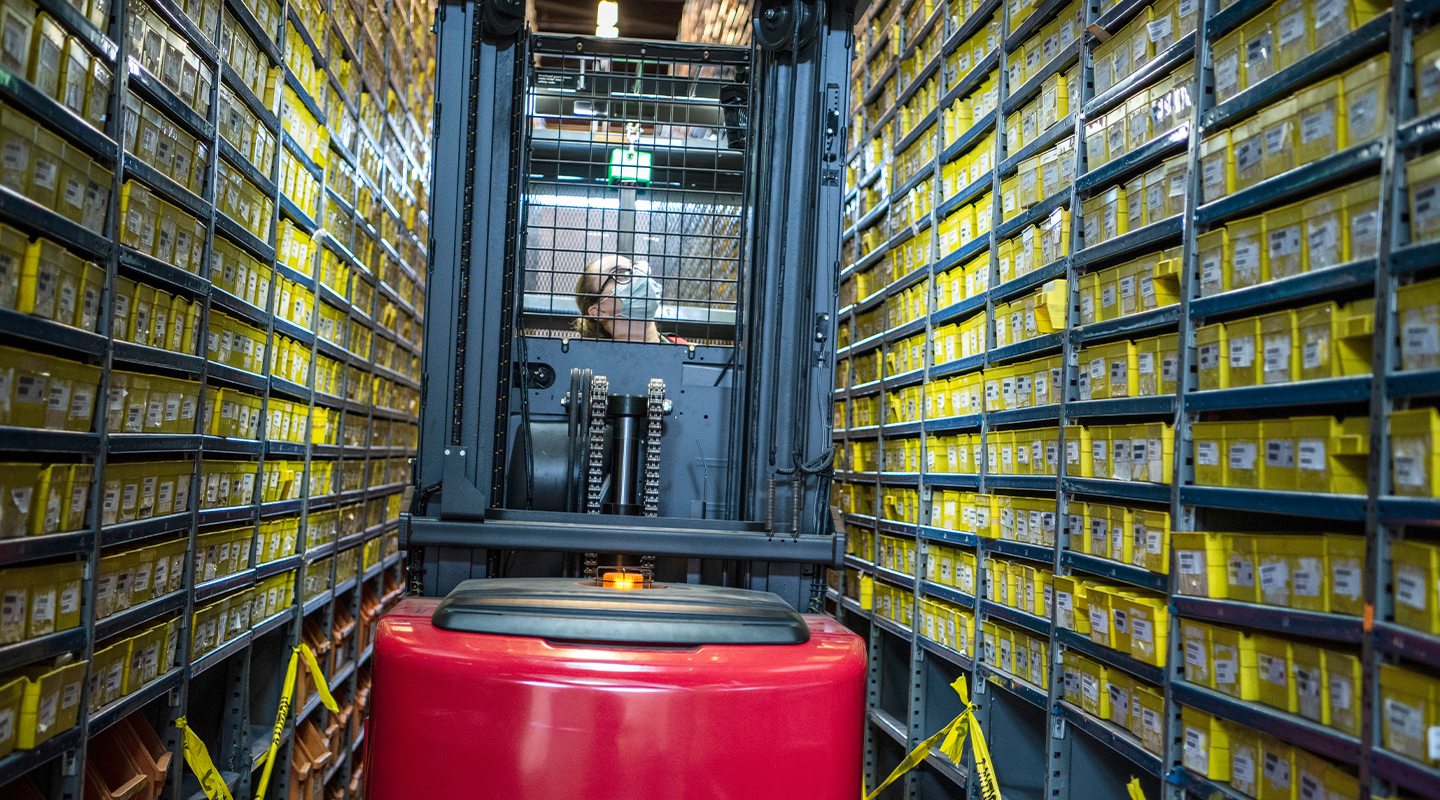 airman doing stock inventory